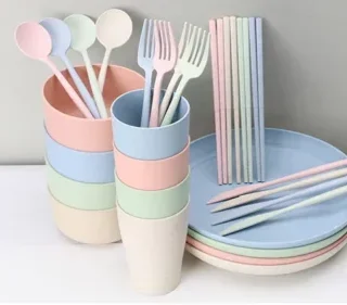 Vasos y Platos Plásticos 3