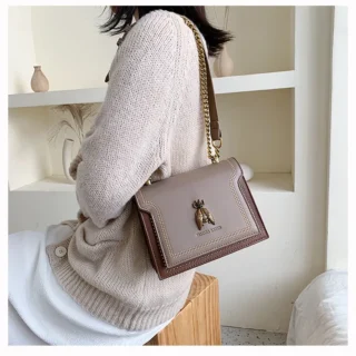 Cartera Mosca